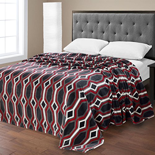 Ben&Jonah Designer Plush Twin LaurenÂ Micro Fleece Jacquard Blanket -Black Geometric