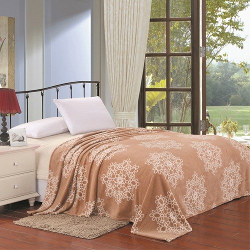 Ben&Jonah Designer Plush King Daisy Microplush Blanket -Sand